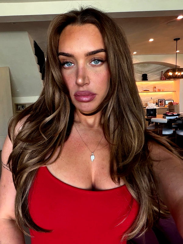 staskaranikolaou instagram image archive image