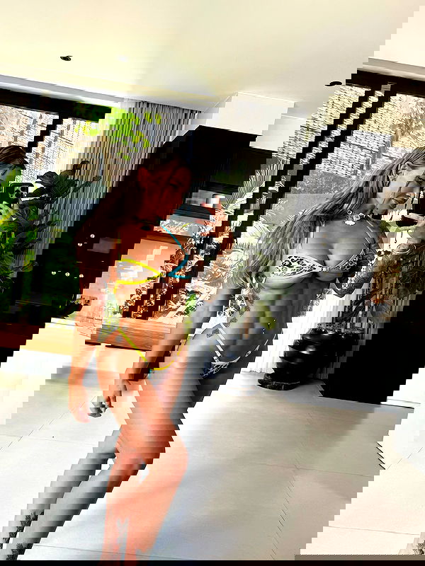 itshayleydavies itshayleydavies archive image