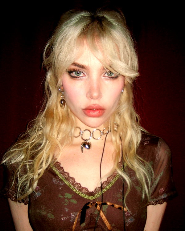 alien.hanna instagram image archive image