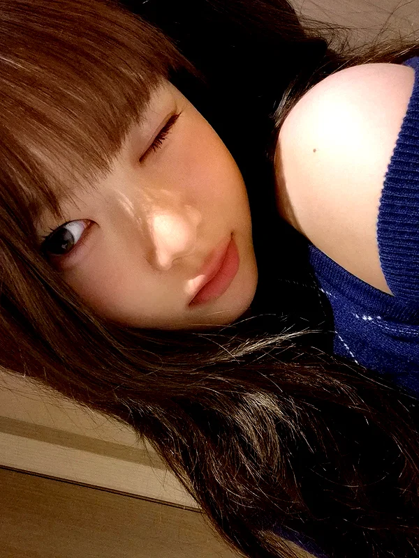 hhh.e_c.v instagram image archive image