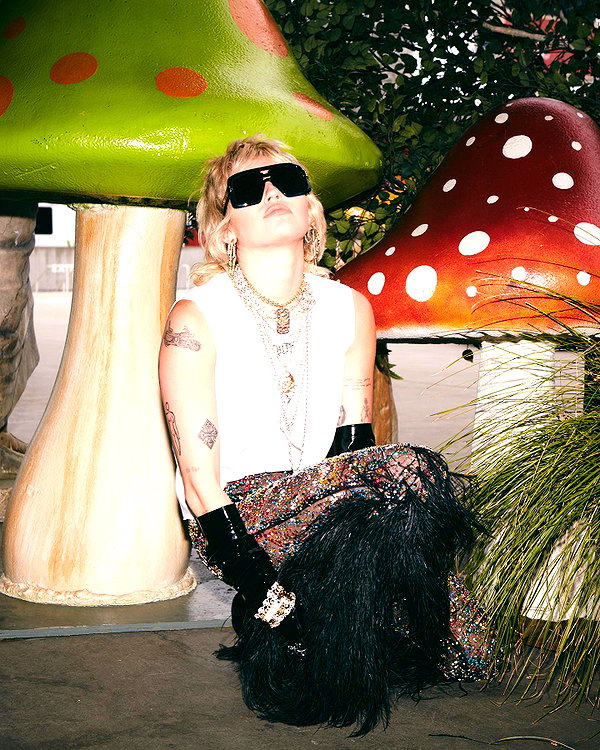 mileycyrus instagram image archive image
