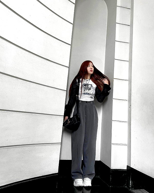 is2tian instagram image archive image