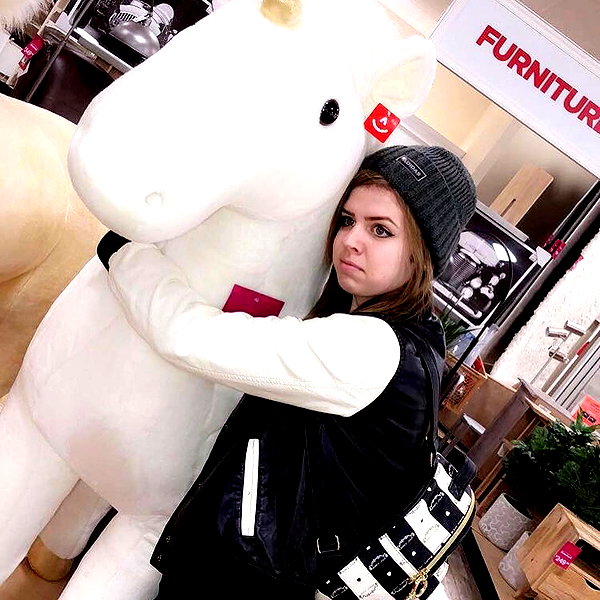 yeahimcaroline instagram image archive image