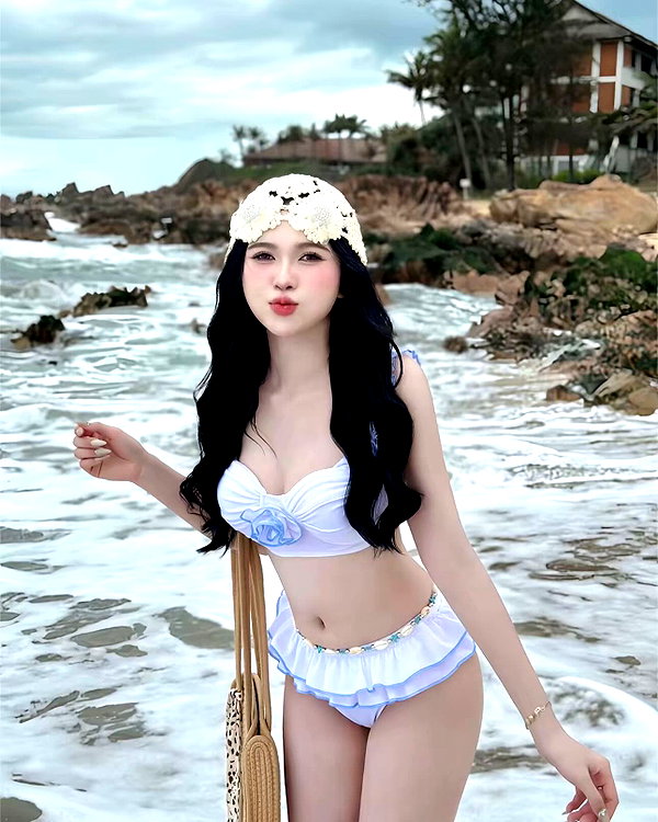 lyhythuedoxinh instagram image archive image