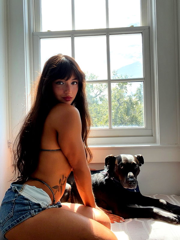 daniellebarnaa instagram image archive image