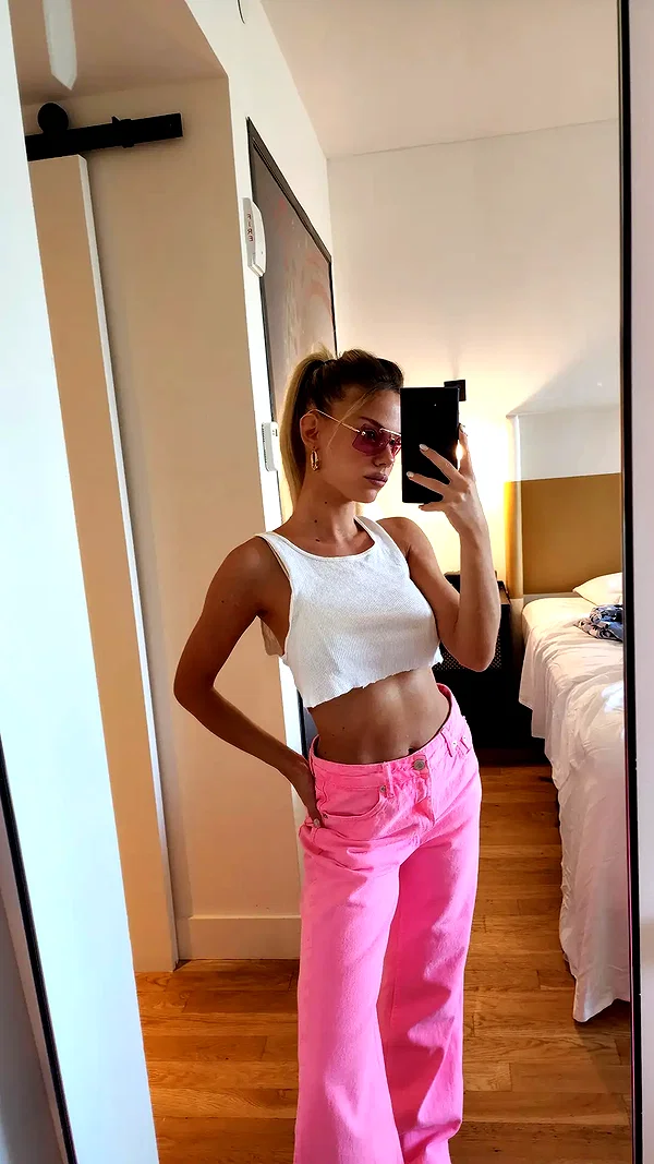 barzomer instagram image archive image