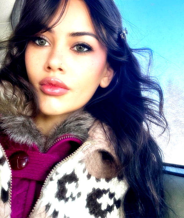 leonanaomii instagram image archive image