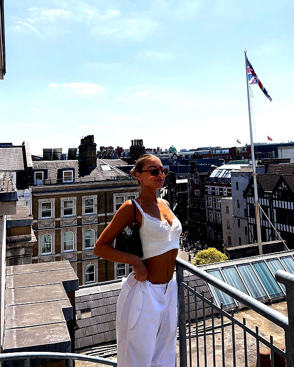 sophiebatzloff instagram image archive image