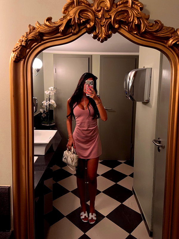 zoeliss instagram image archive image