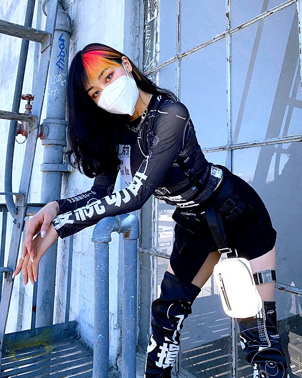 emily.ghoul instagram image archive image
