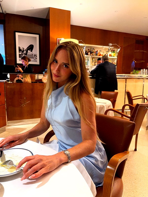 carolinezalog instagram image archive image