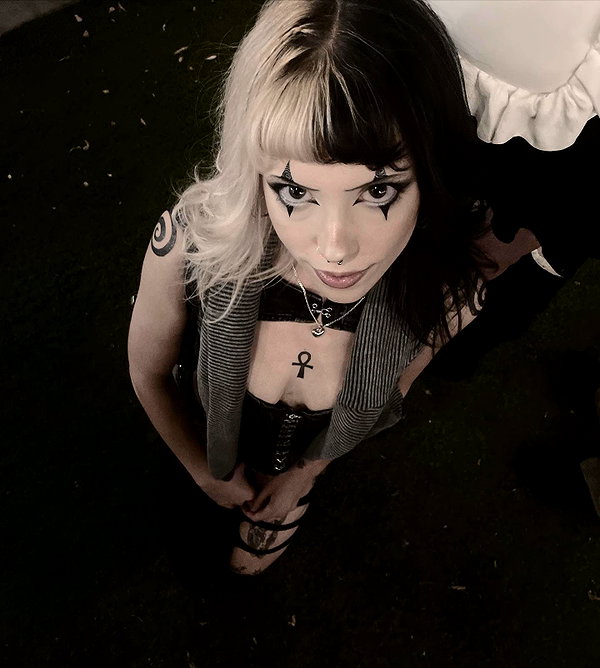haileylayfield instagram image archive image