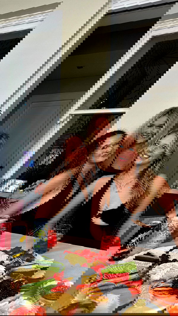 ellamwatts_ ellamwatts_ archive image