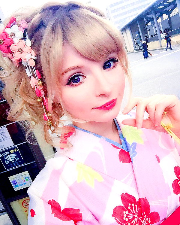 peachmilky_ instagram image archive image