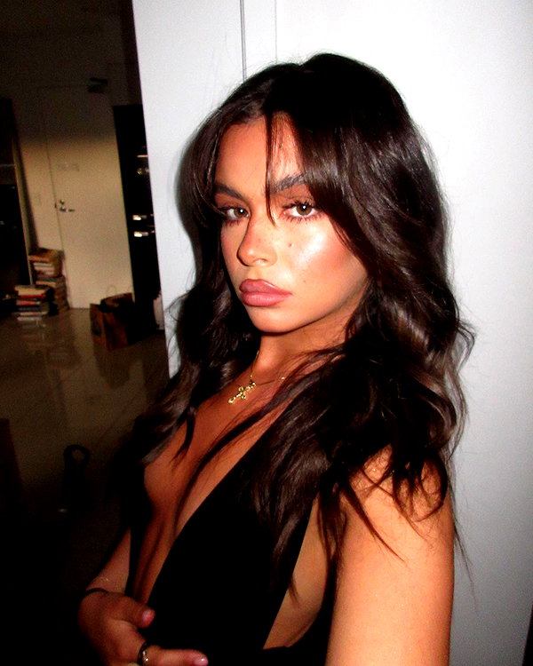 oliviaphillipps instagram image archive image