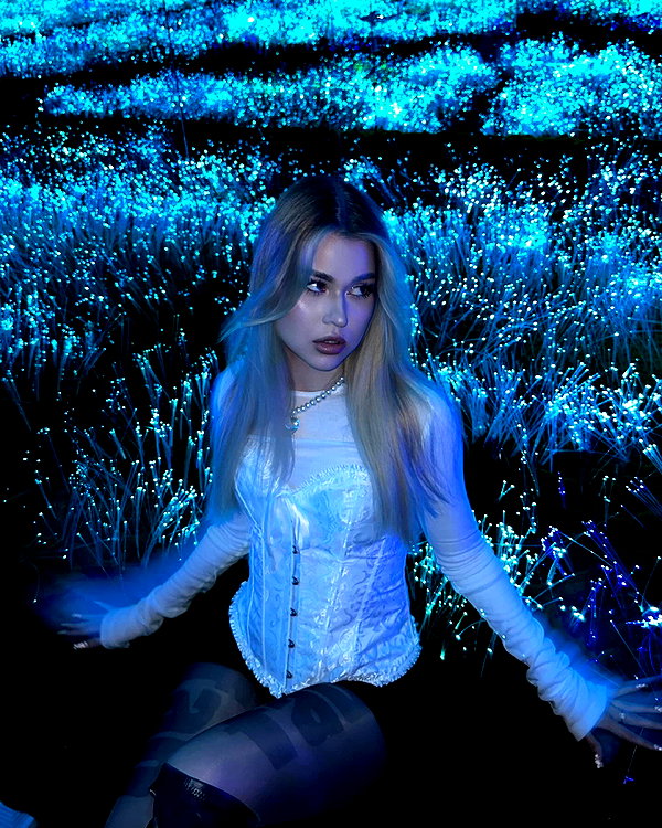 ariseviss instagram image archive image