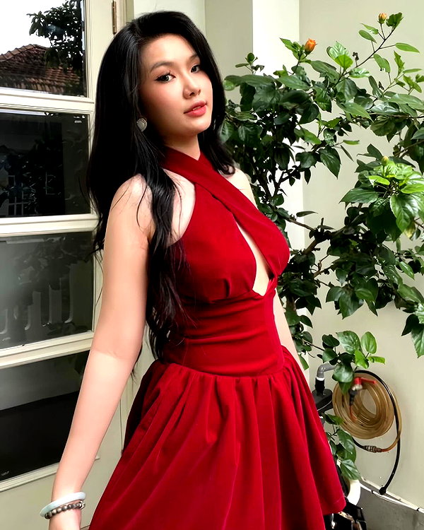 lyhythuedoxinh instagram image archive image