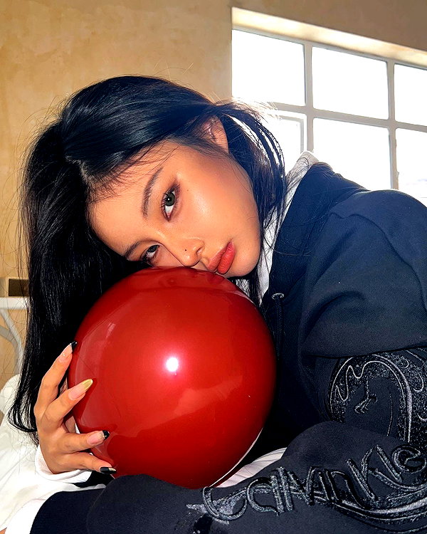ll.lu1s instagram image archive image