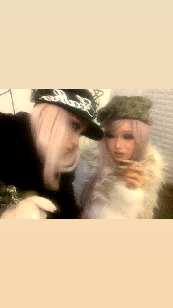 angelwithashotgunxx archive image