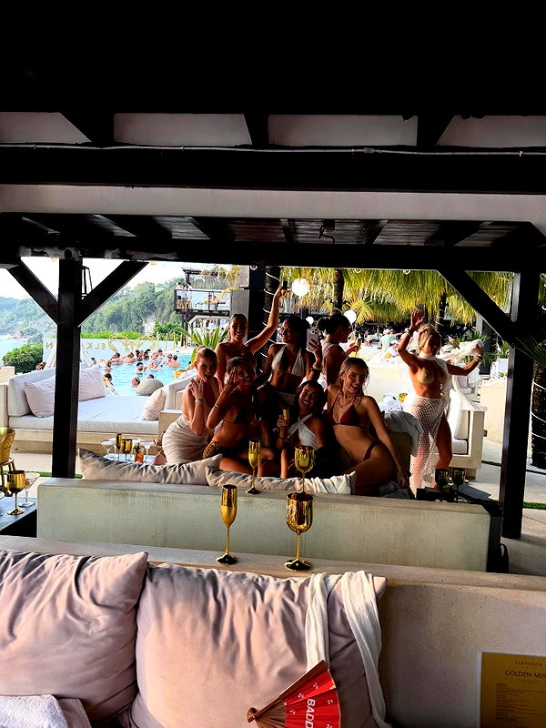 0emmamac instagram image archive image
