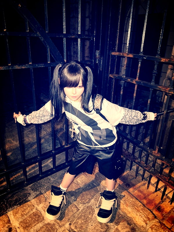 9unxx7 instagram image archive image