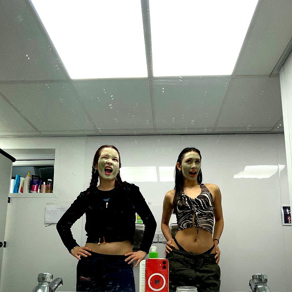 cait.knight instagram image archive image
