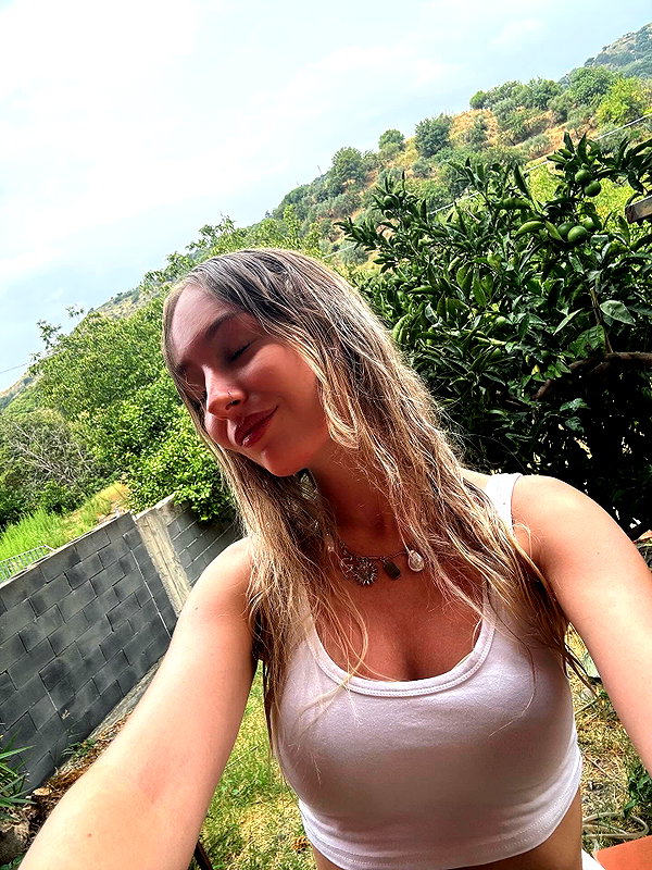 ilana.21 instagram image archive image