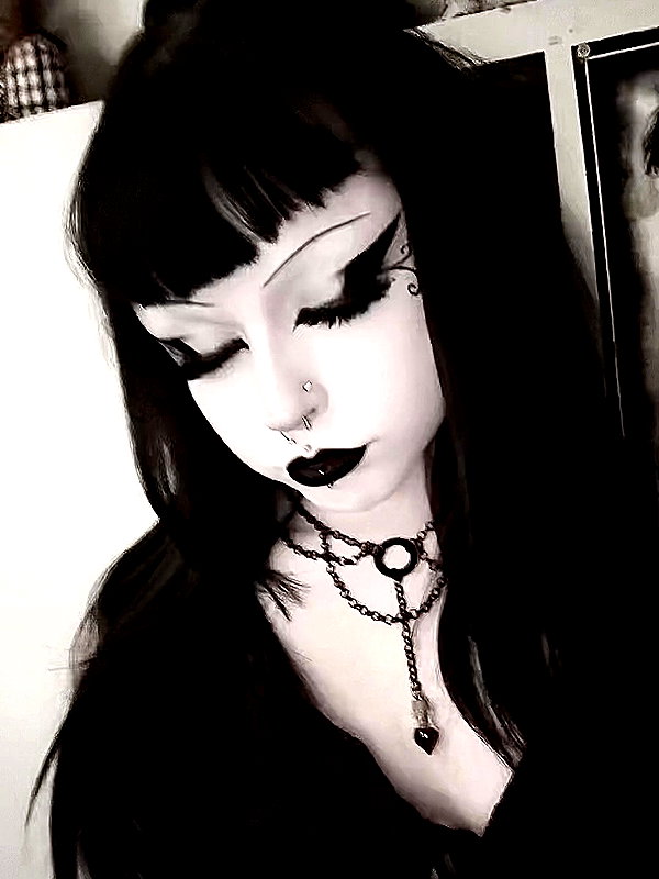 kittenfangsxx instagram image archive image