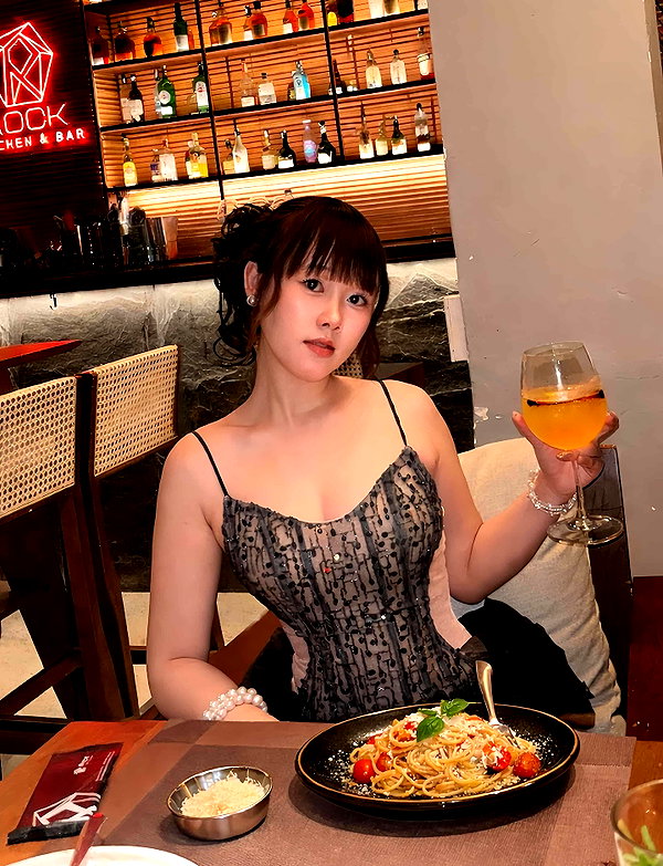 lyhythuedoxinh instagram image archive image