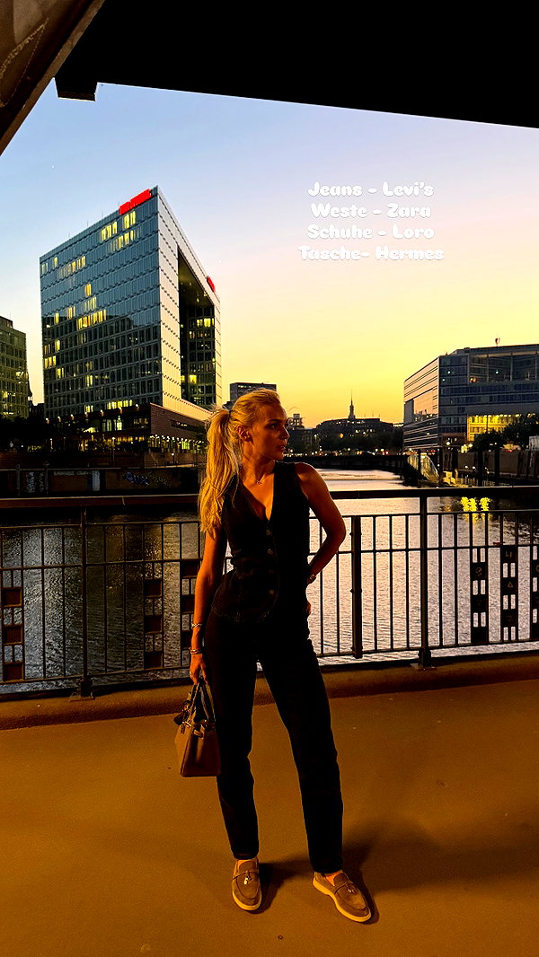alexis.blond instagram image archive image