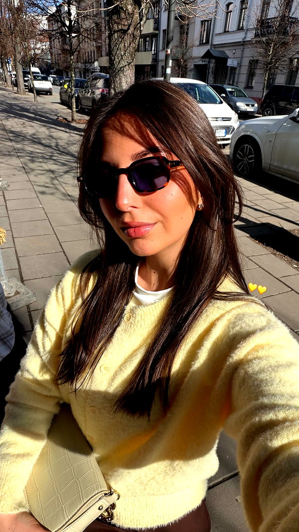 viki_dominev instagram image archive image