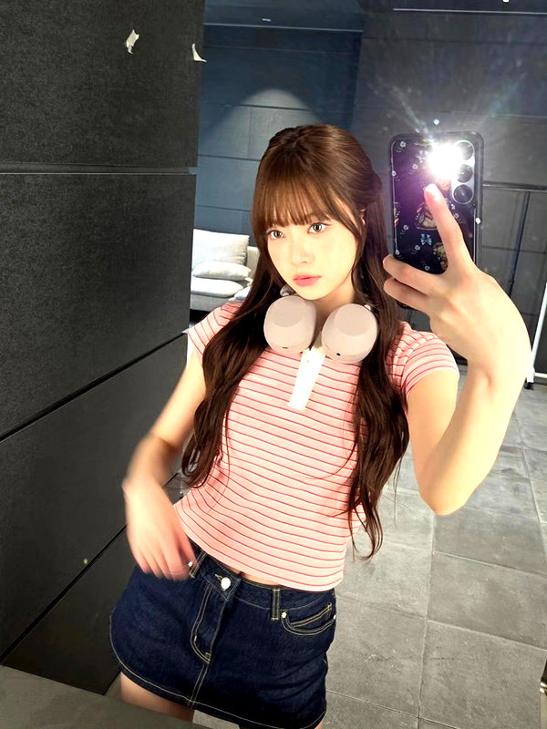 hhh.e_c.v instagram image archive image