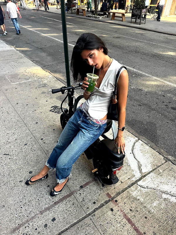 reneeebeller instagram image archive image