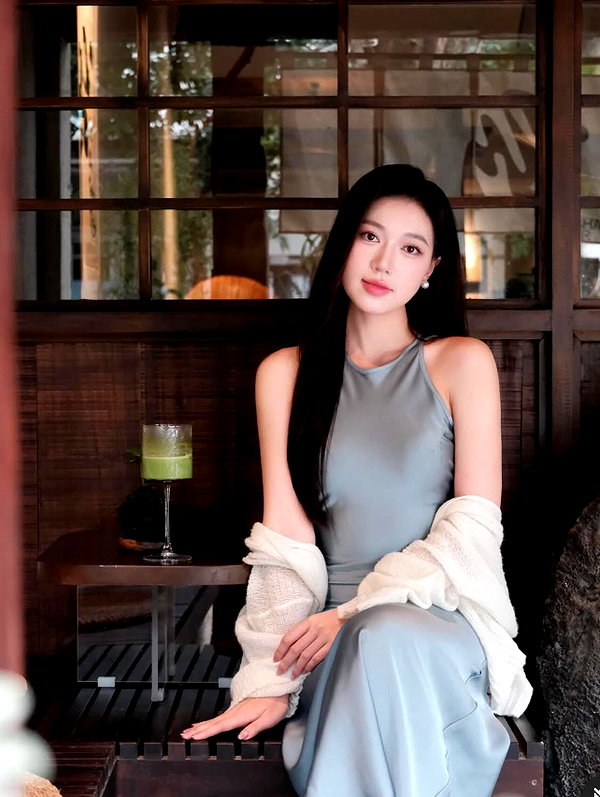 lyhythuedoxinh instagram image archive image