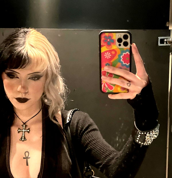 haileylayfield instagram image archive image