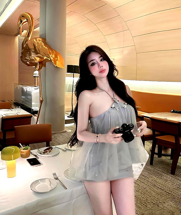 lyhythuedoxinh instagram image archive image