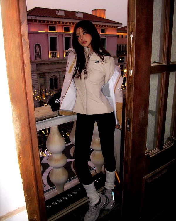 ll.lu1s instagram image archive image