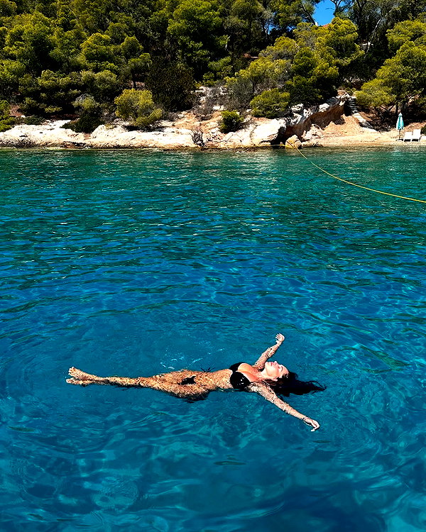 staskaranikolaou instagram image archive image