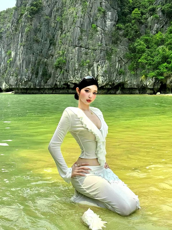 lyhythuedoxinh instagram image archive image