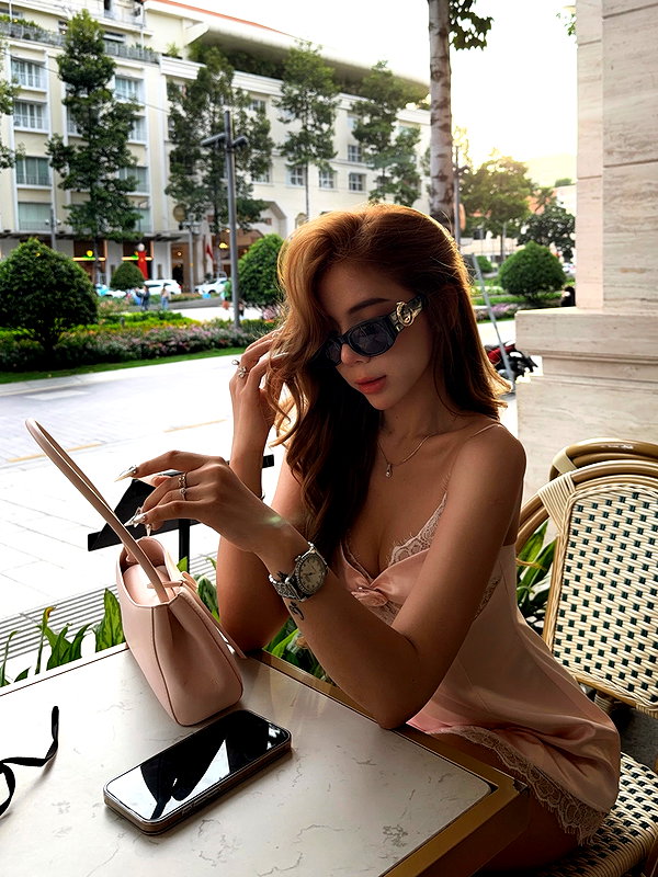 lyhythuedoxinh instagram image archive image