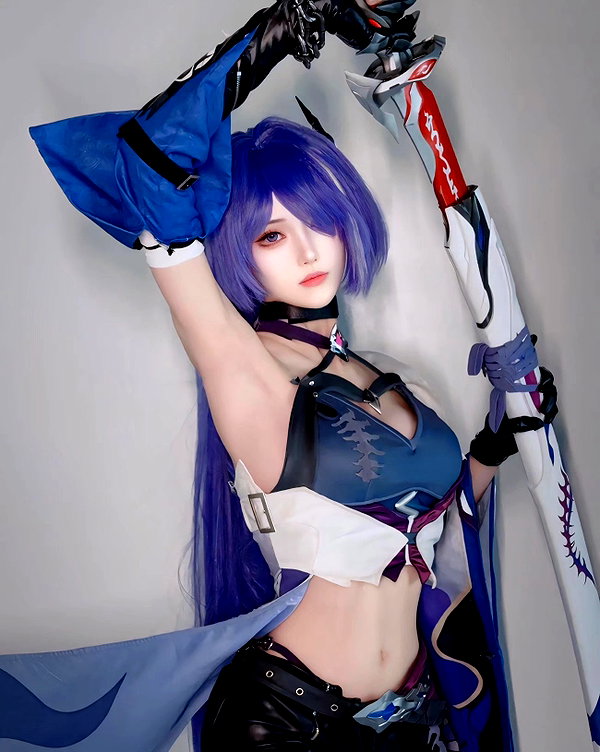 gallery_cosplayer instagram image archive image