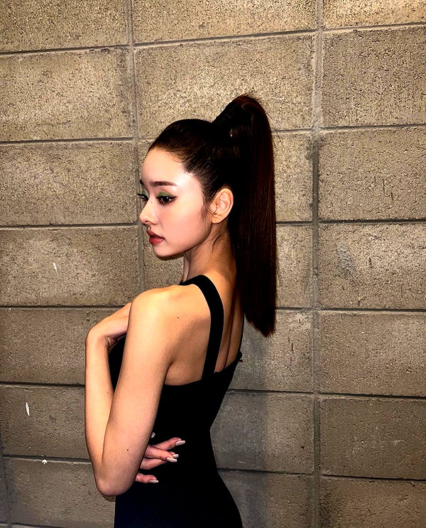 dear.zia instagram image archive image