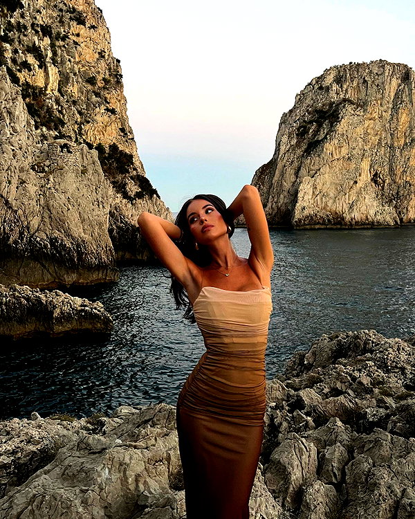 zoeliss instagram image archive image