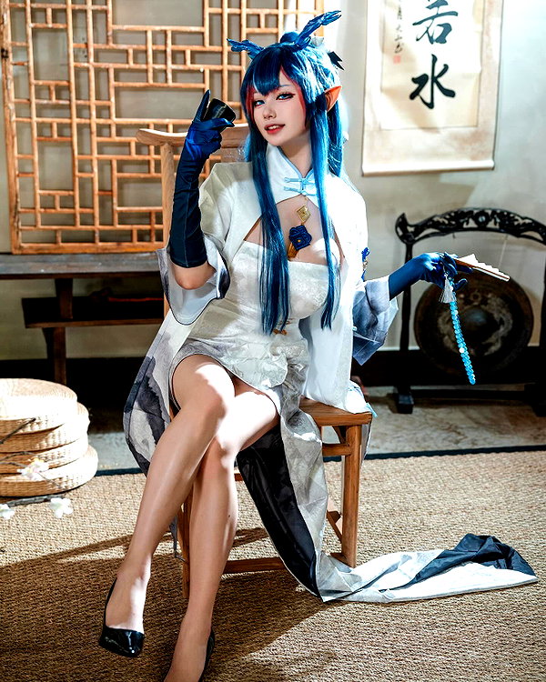 xier_cos instagram image archive image