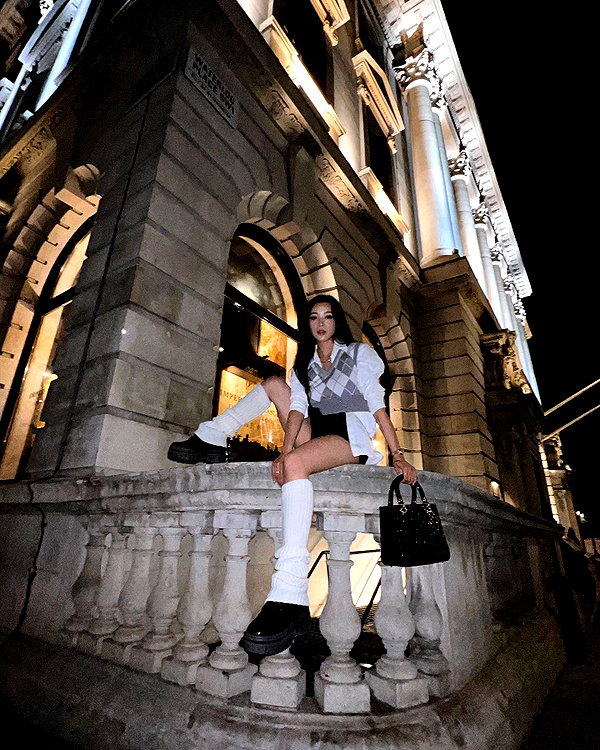 emily.ghoul instagram image archive image