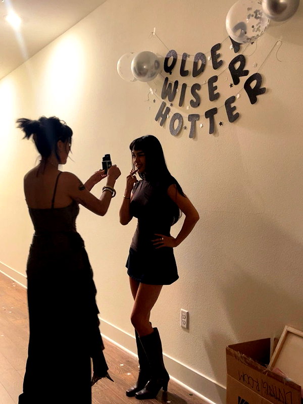 julia_ruelas instagram image archive image