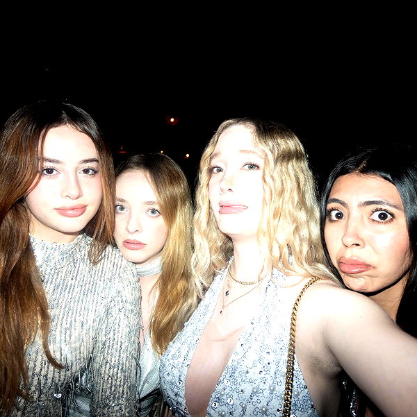 eme.gee archive image