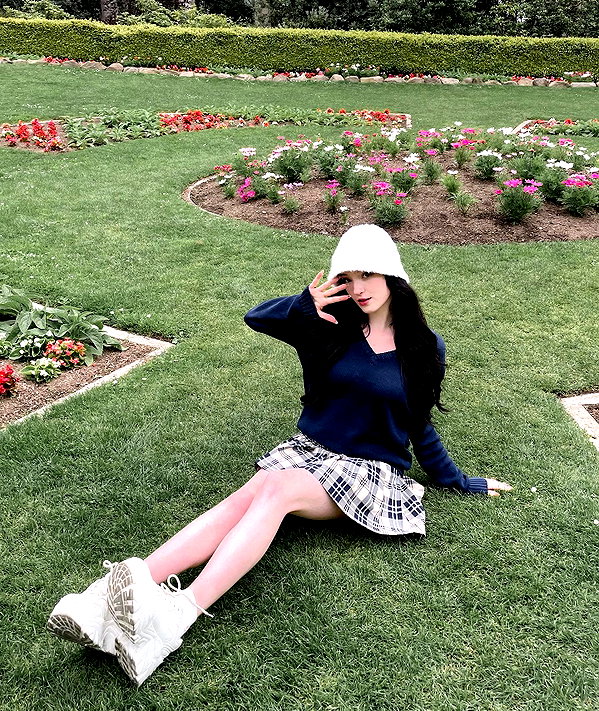 1uvgabi instagram image archive image
