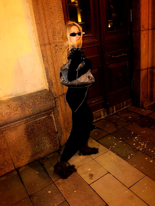 kkwwwv instagram image archive image
