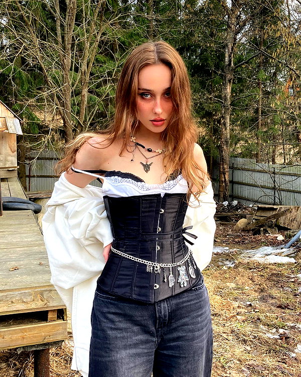 leanxhrt instagram image archive image